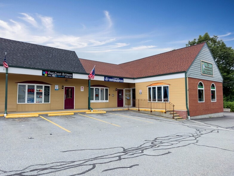 More Photos Of 40-82 N Main St, Pascoag Unknown For Lease