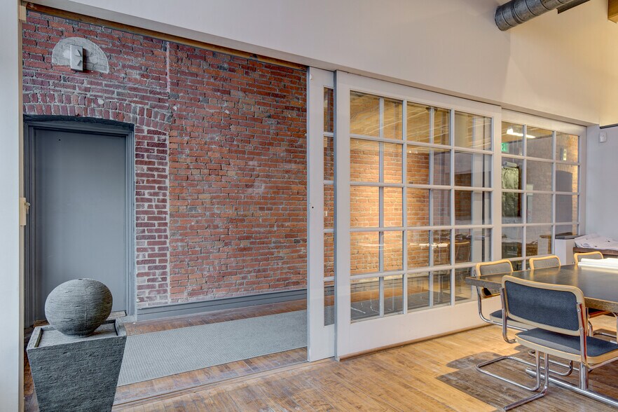More Photos Of 1216-1220 Arch St, Philadelphia Loft Creative Space For Sale