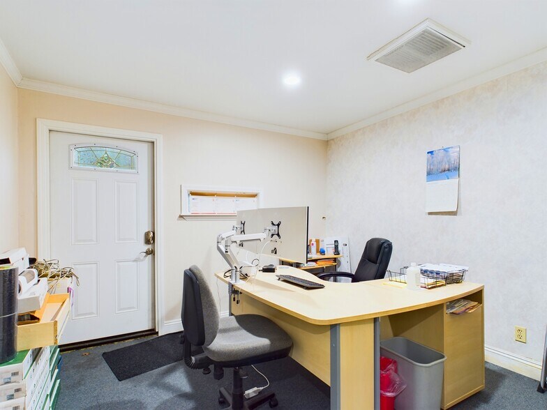 More Photos Of 4456 Manzanita Ave, Clearlake Storefront Retail Office For Sale