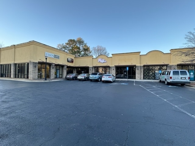 More Photos Of 40 SE Dodd St, Marietta Unknown For Lease