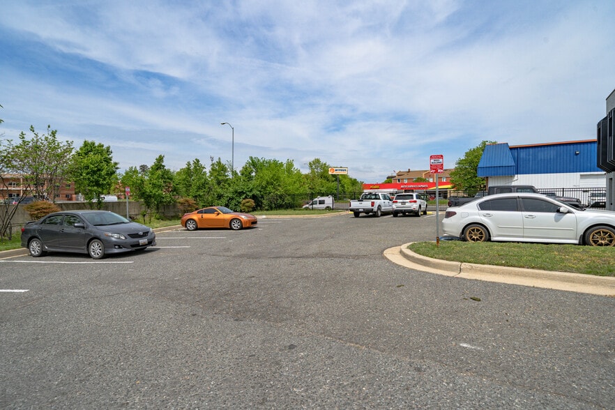 More Photos Of 8023 Malcolm Rd, Clinton Medical For Lease