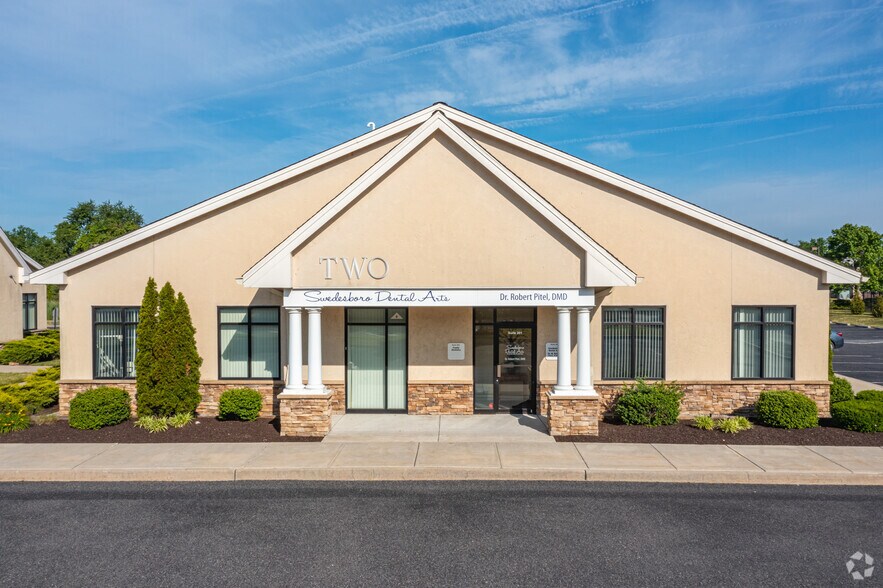 More Photos Of 545 Beckett Rd, Logan Township Medical For Lease