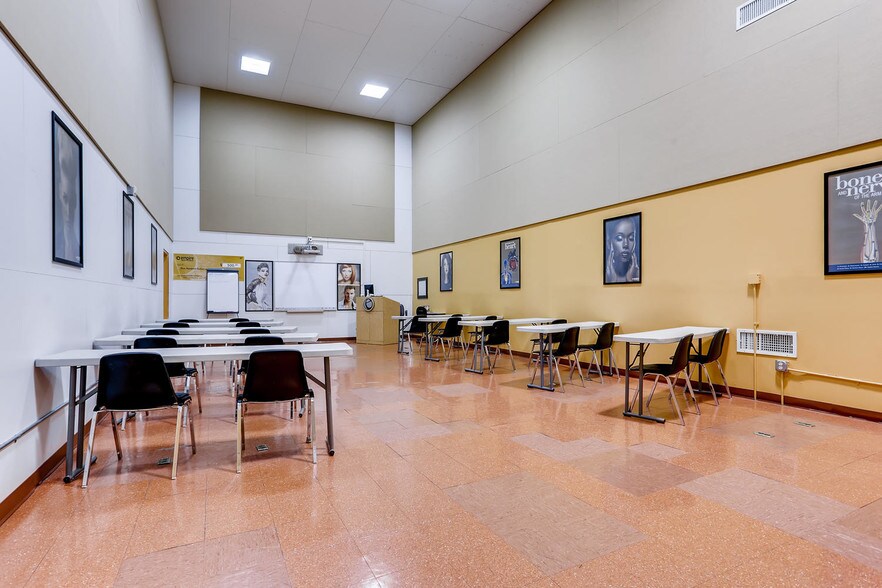 More Photos Of 16800 E Mississippi Ave, Aurora Freestanding For Sale