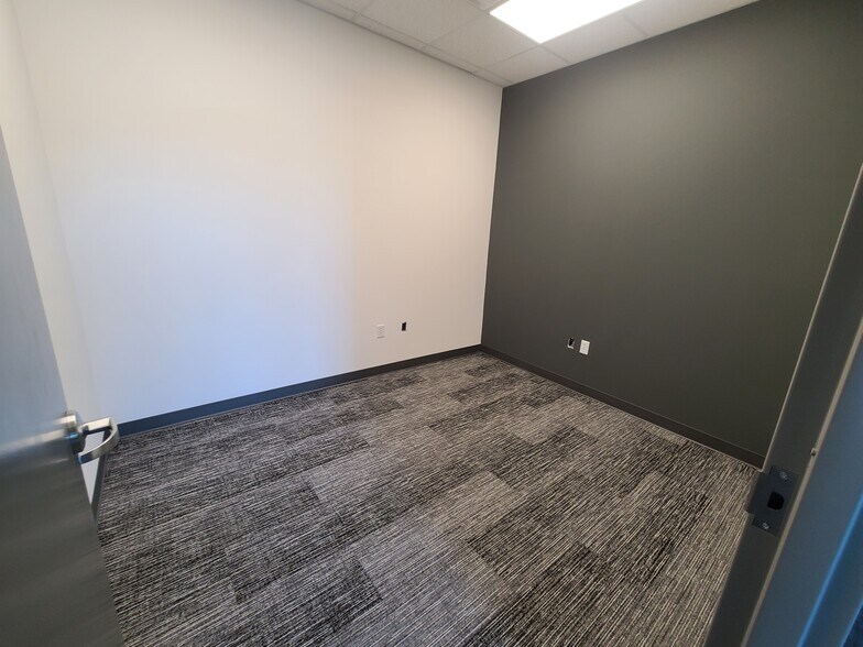 More Photos Of 1628 Main St, Wake Forest Storefront Retail Office For Lease