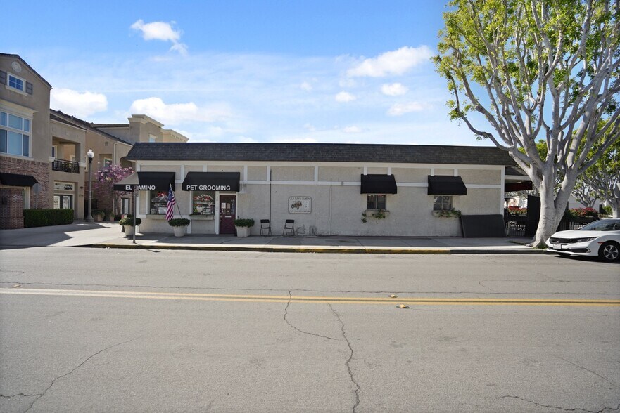 More Photos Of 301-307 El Camino Real, Tustin General Retail For Sale