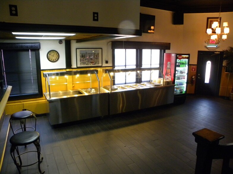 More Photos Of 712 7th St, Galveston Restaurant For Lease