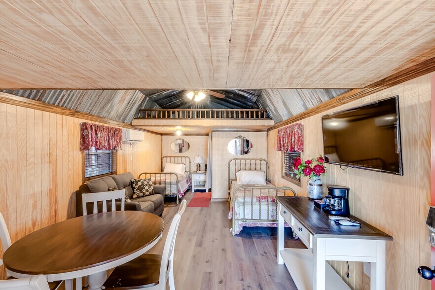 More Photos Of 200 King Ranch Rd, Gatesville Specialty For Sale