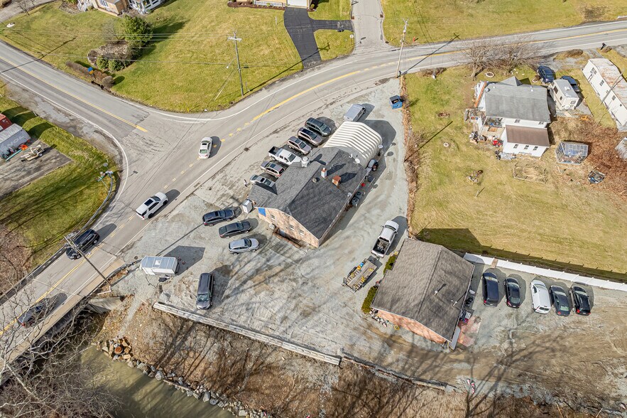 More Photos Of 100 Manor Harrison City Rd, Manor Restaurant For Sale