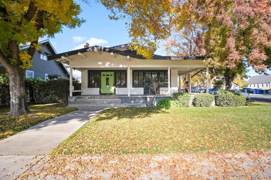 More Photos Of 741 E Main St, Turlock Office Residential For Lease