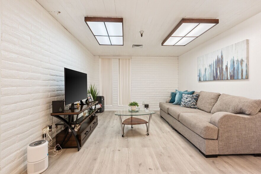 More Photos Of 1921 E Belmont Ave, Fresno Lodge Meeting Hall For Sale