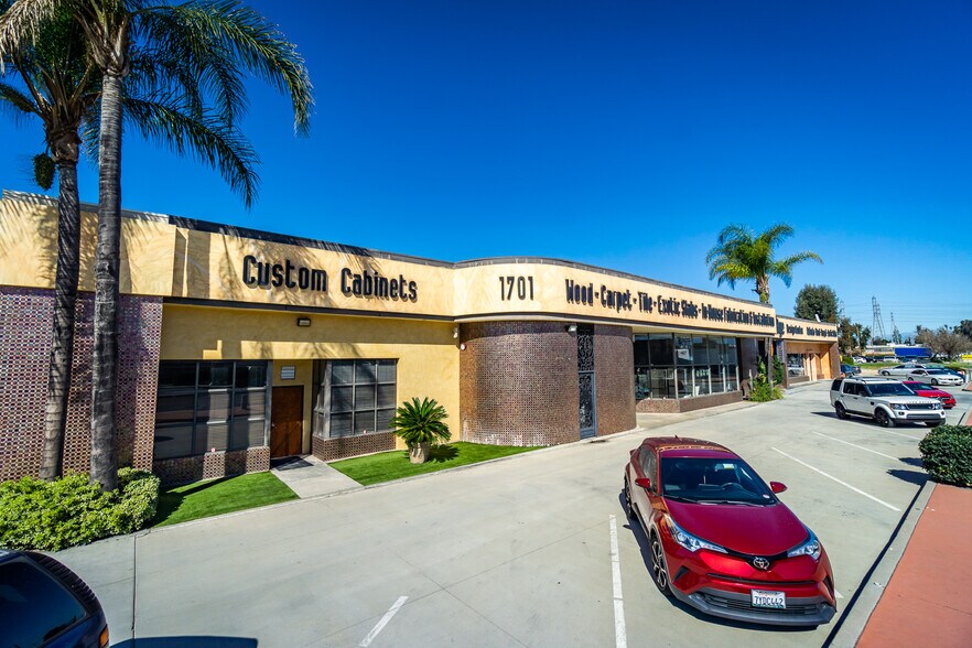 More Photos Of 1661-1701 S State College Blvd, Anaheim Manufacturing For Sale
