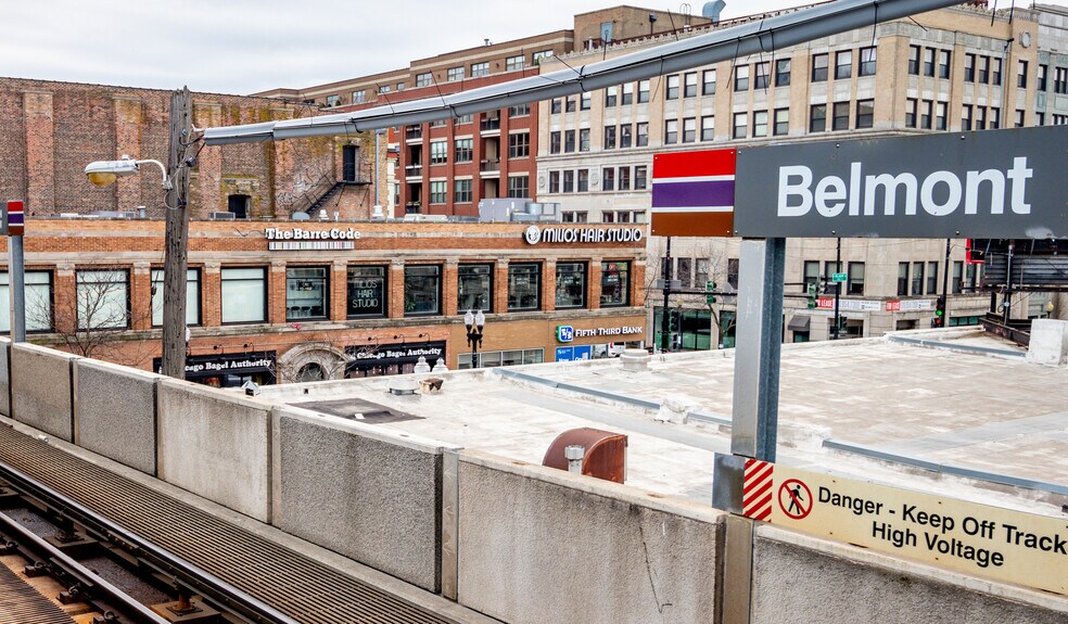 More Photos Of 953 W Belmont, Chicago General Retail For Lease