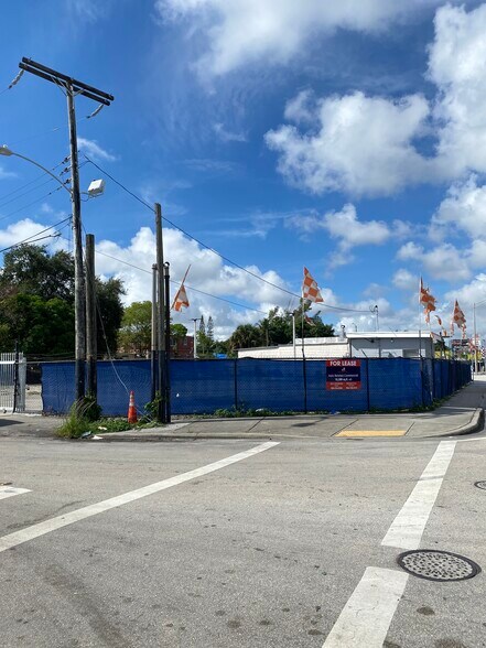 More Photos Of 300 NW 79th St, Miami Land For Sale