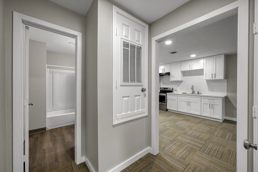 More Photos Of 2426 Crockett Martin Rd, Conroe Multifamily For Sale