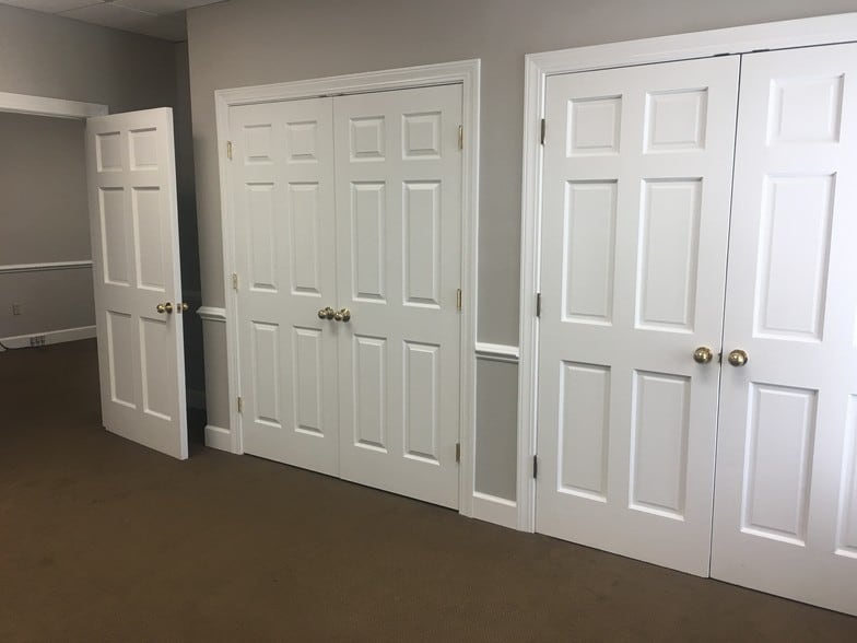 More Photos Of 1000 Main St, Hilton Head Office For Lease