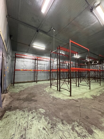 More Photos Of 195 Hudson St, Cornwall-on-Hudson Distribution For Lease