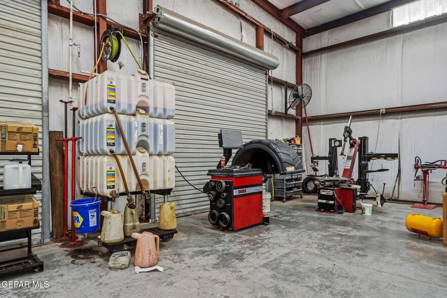More Photos Of 5368 Doniphan Dr, El Paso Service For Sale