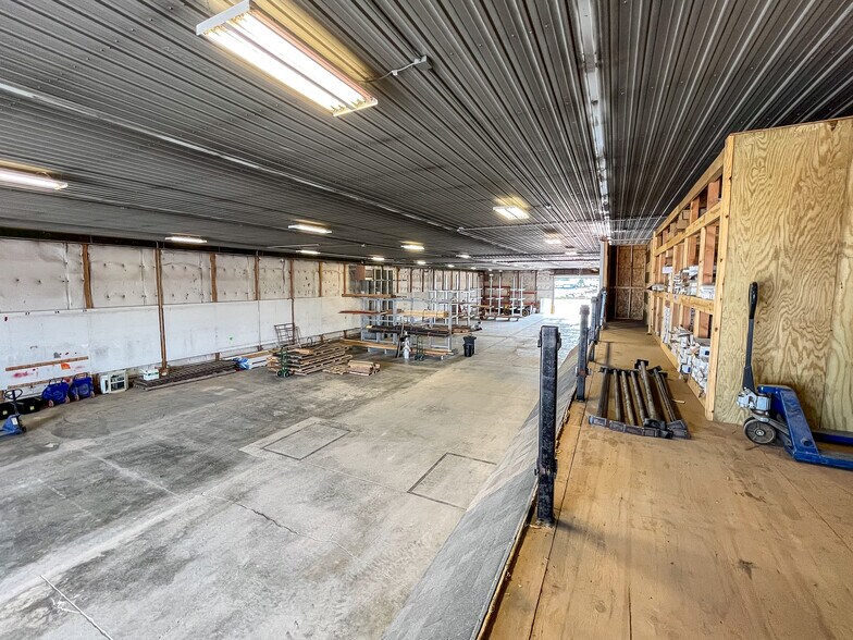 More Photos Of 11835 Quaal Rd, Black Hawk Warehouse For Lease