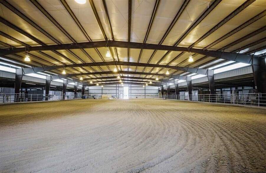 More Photos Of 5100-1 Grey Van Rd, Reno Airplane Hangar For Sale
