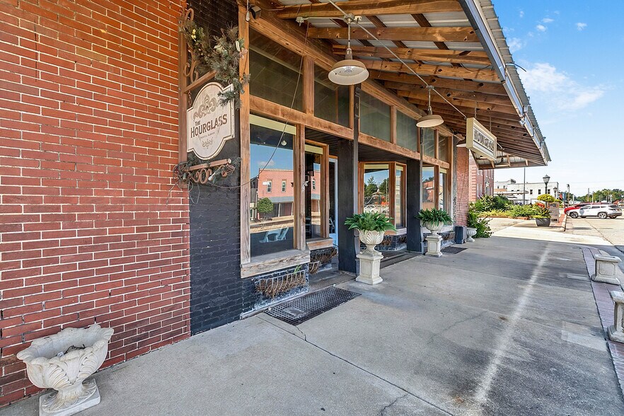 More Photos Of 220 Saint Joseph Ave, Brewton Lodge Meeting Hall For Sale