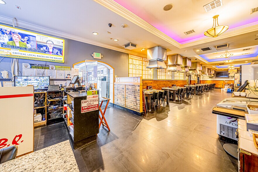 More Photos Of 3680 W 6th St, Los Angeles Restaurant For Sale