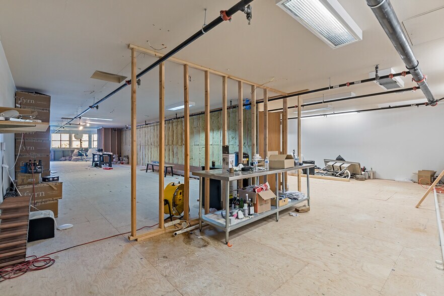 More Photos Of 105 1st St, Langley Storefront Retail Residential For Sale