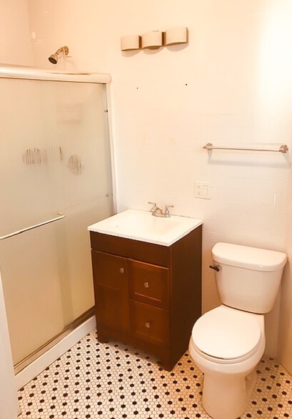 More Photos Of 1801 26th Rd, Astoria Restaurant For Sale