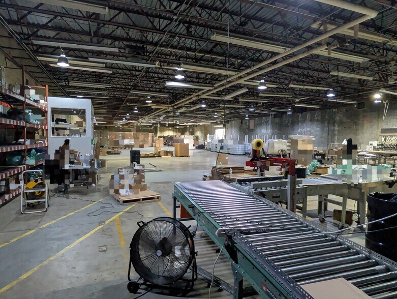 More Photos Of 40 3rd St, Walnutport Warehouse For Lease