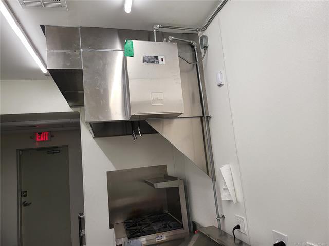 More Photos Of 1147 S Lewis Ave, Tulsa Freestanding For Sale