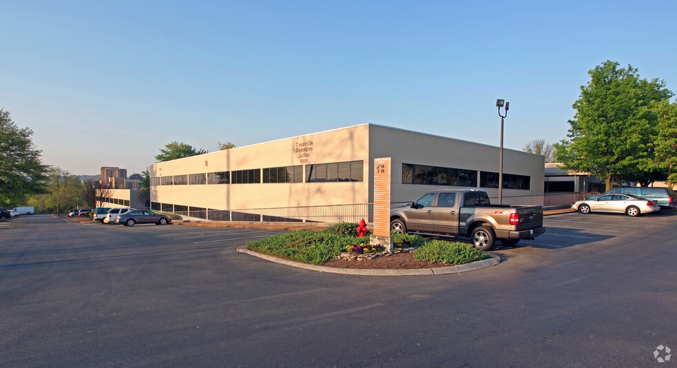 More Photos Of 9111 Cross Park Dr, Knoxville Office For Sale
