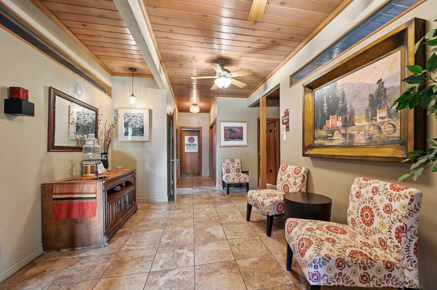 More Photos Of 2402 N Nevada Ave, Colorado Springs Freestanding For Sale