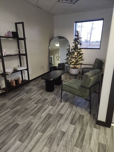 More Photos Of 6713 Broadway, Pearland Freestanding For Lease