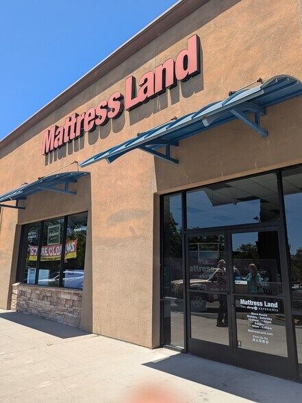 More Photos Of 7029-7055 El Camino Real, Atascadero Unknown For Lease