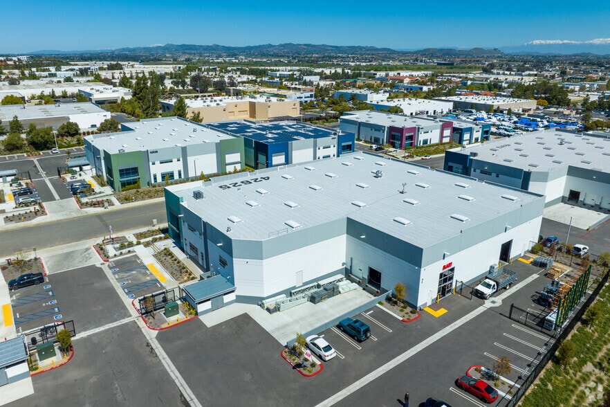 More Photos Of 42625 Avenida Alvarado, Temecula Warehouse For Sale