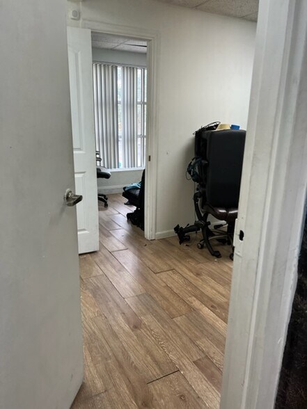 More Photos Of 12900-12940 SW 133rd Ct, Miami Office Residential For Lease