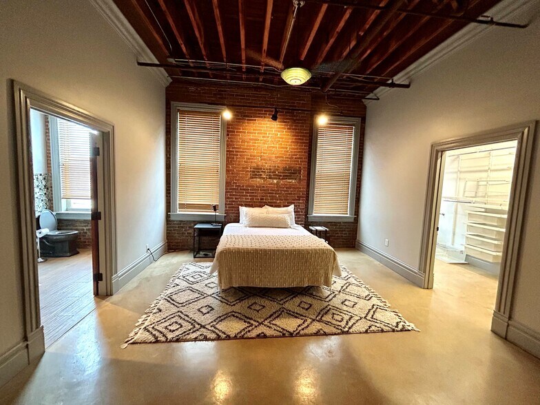 More Photos Of 110-112 Sidney St, Saint Louis Lodge Meeting Hall For Sale