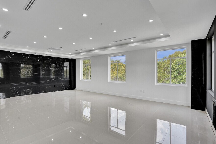 More Photos Of 15620 SW 29th St, Miramar Medical For Sale