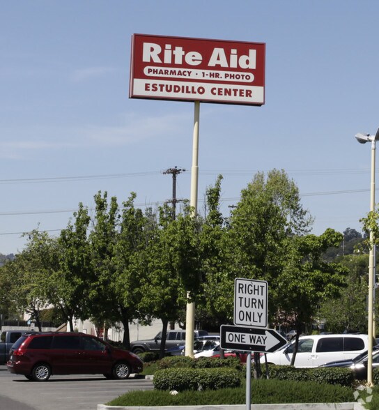 More Photos Of 1313-1395 MacArthur Blvd, San Leandro Unknown For Lease