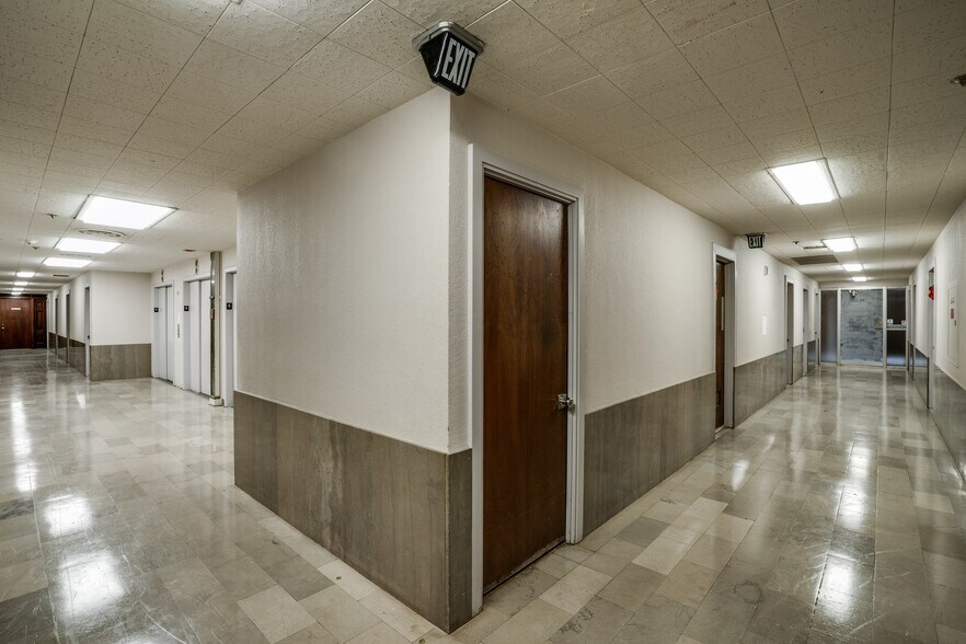 More Photos Of 719 Scott Ave, Wichita Falls Office For Lease