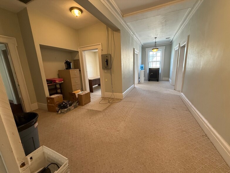 More Photos Of 27 Main St, Kingston Bank For Sale