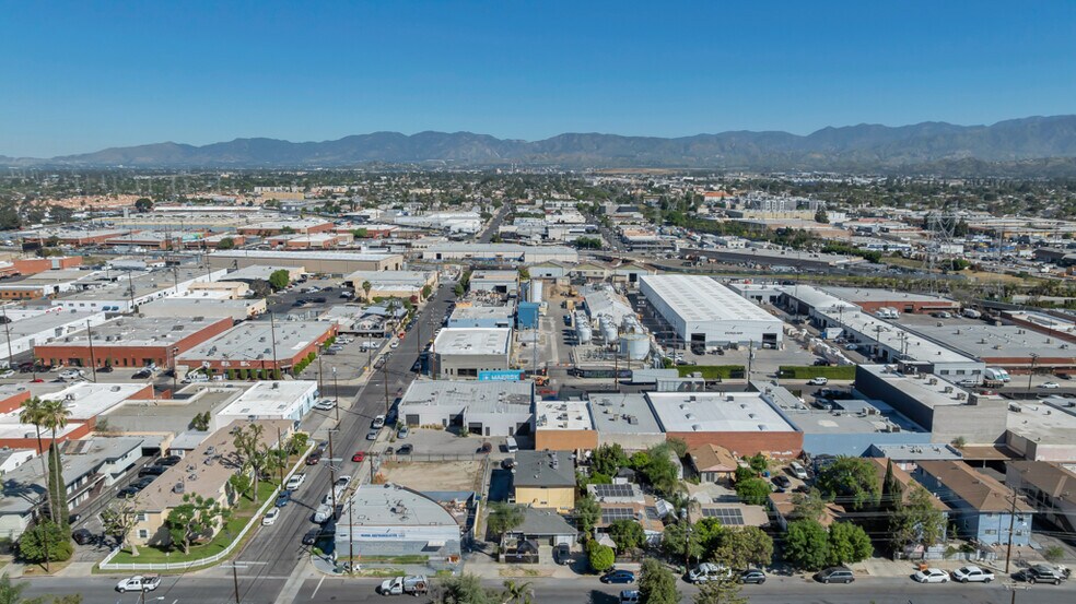 More Photos Of 11853 Hart St, North Hollywood Multifamily For Sale