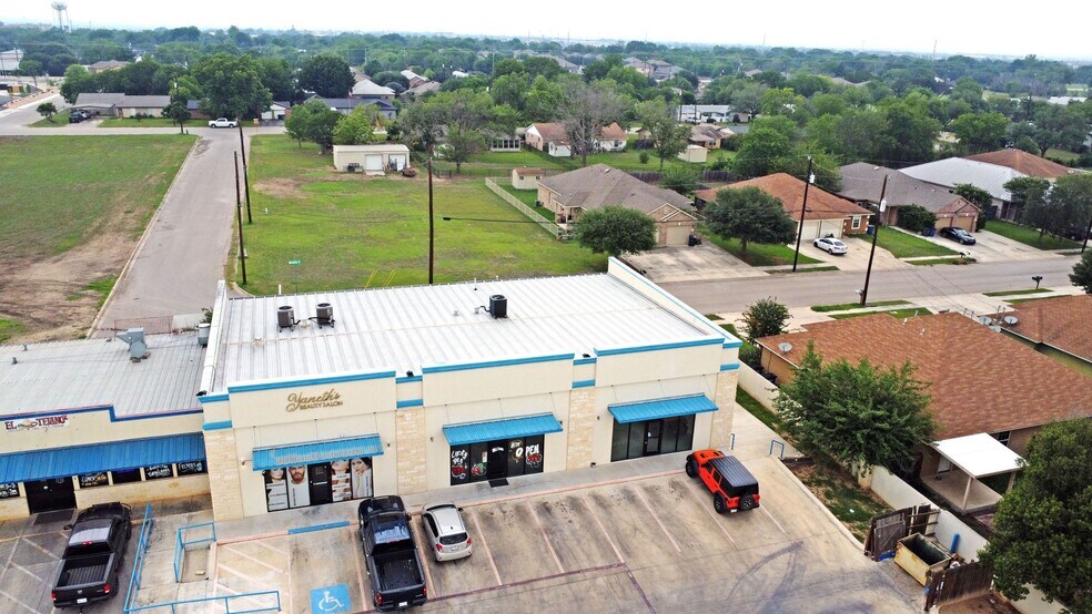 More Photos Of 1071 E TX-46 Hwy, New Braunfels Storefront Retail Office For Lease