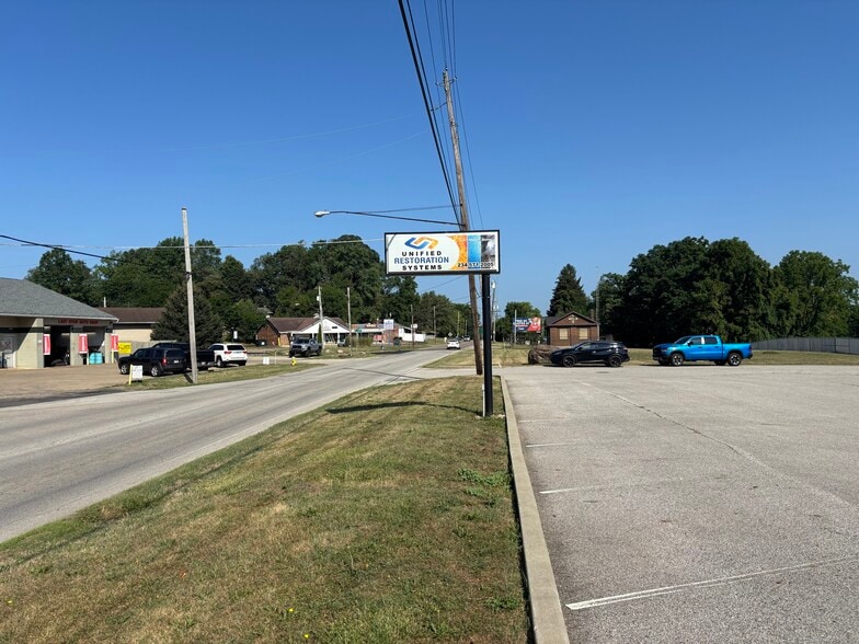 More Photos Of 3113 Mogadore Rd, Akron Warehouse For Sale