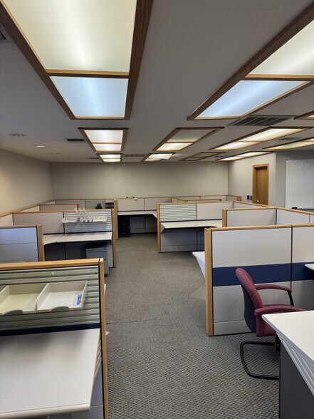 More Photos Of 151 Stewart Rd SW, Sumner Office For Lease