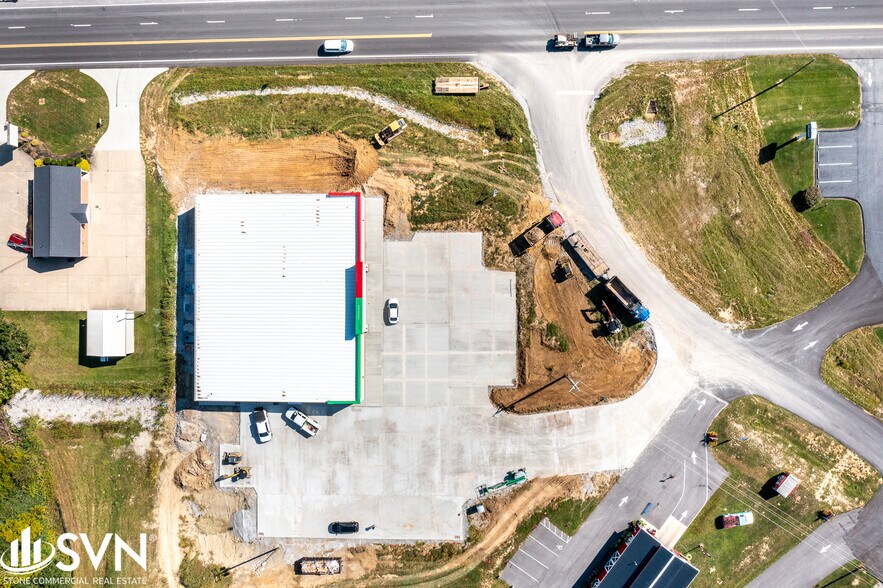 More Photos Of 215 Lock Rd, Butler General Retail For Sale