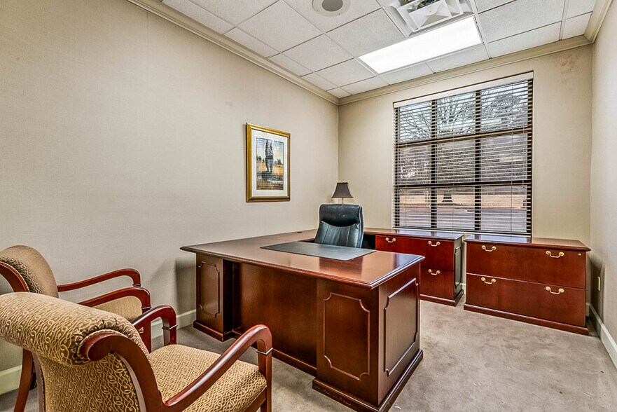 More Photos Of 865 Ga-20/81 Hwy, McDonough Bank For Sale