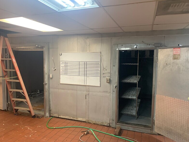 More Photos Of 6138 Madison, Berkeley Industrial For Sale