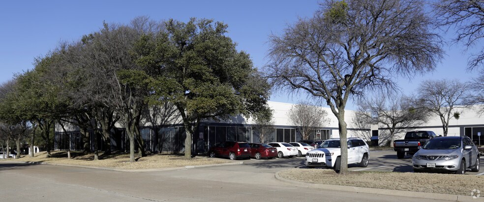 More Photos Of 2855 Trinity Square Dr, Carrollton Light Distribution For Lease