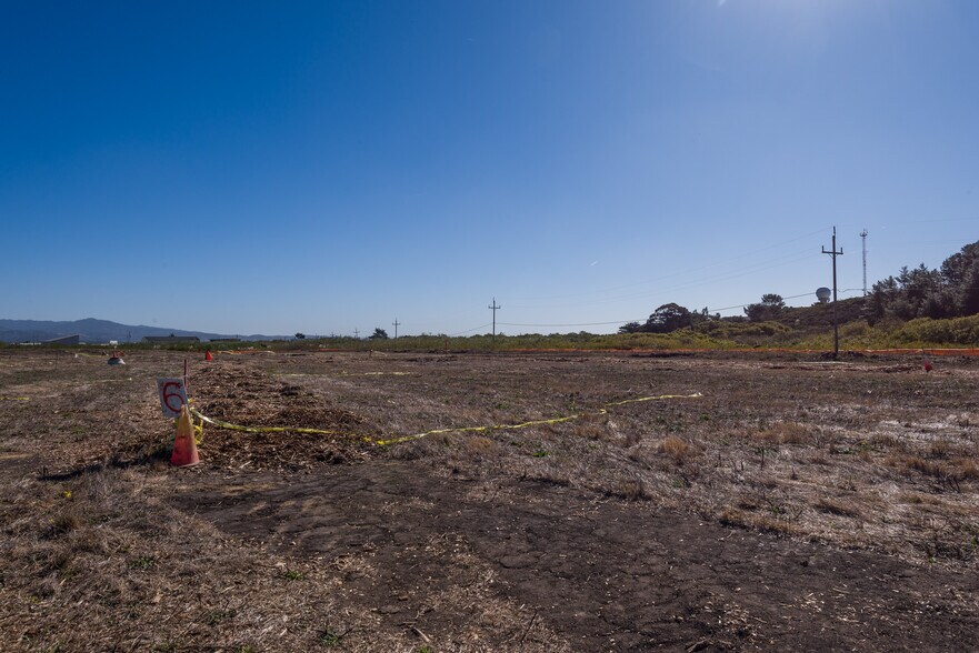 More Photos Of 380 Airport Street, Half Moon Bay Land For Sale