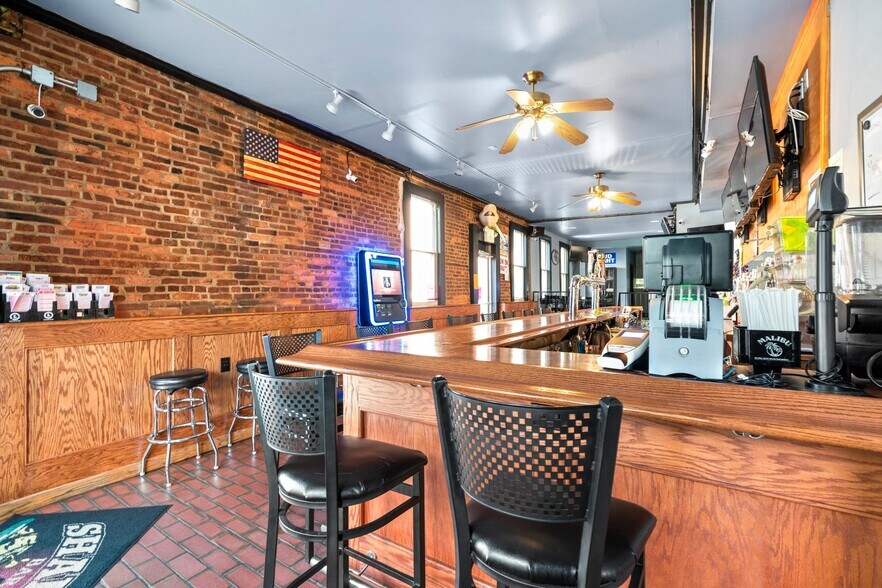 More Photos Of 2819 Eastern Ave, Baltimore Storefront Retail Residential For Sale